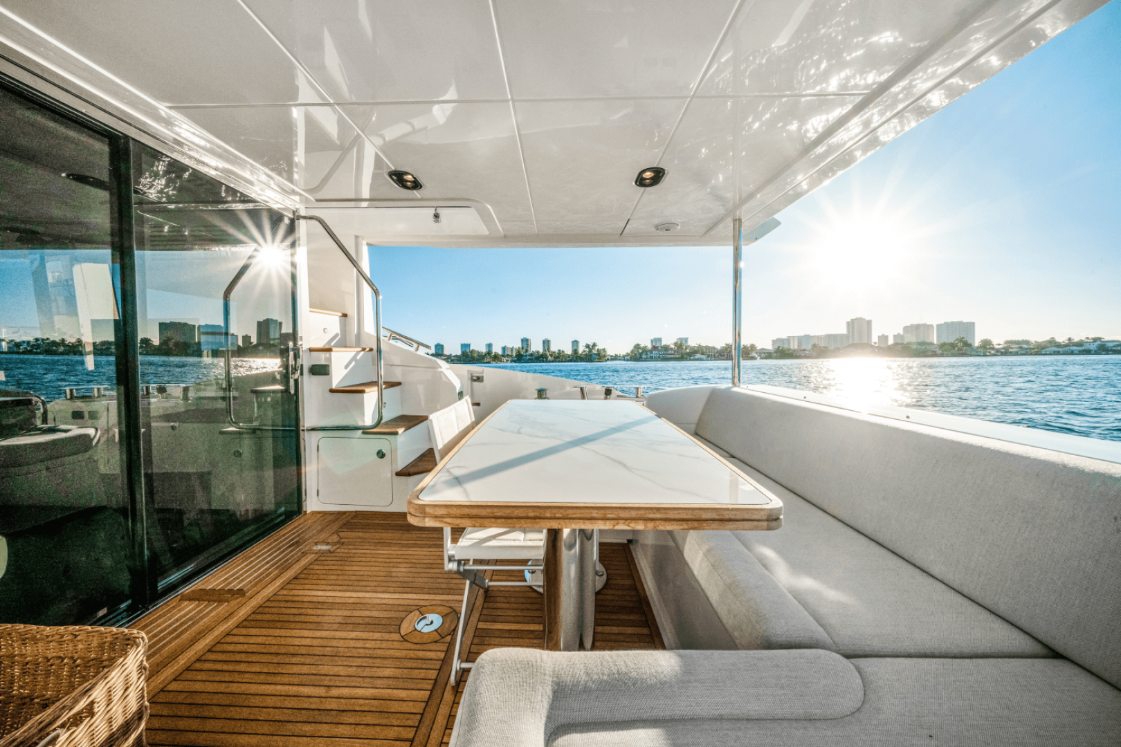 60ft Azimut Yacht For Sale
