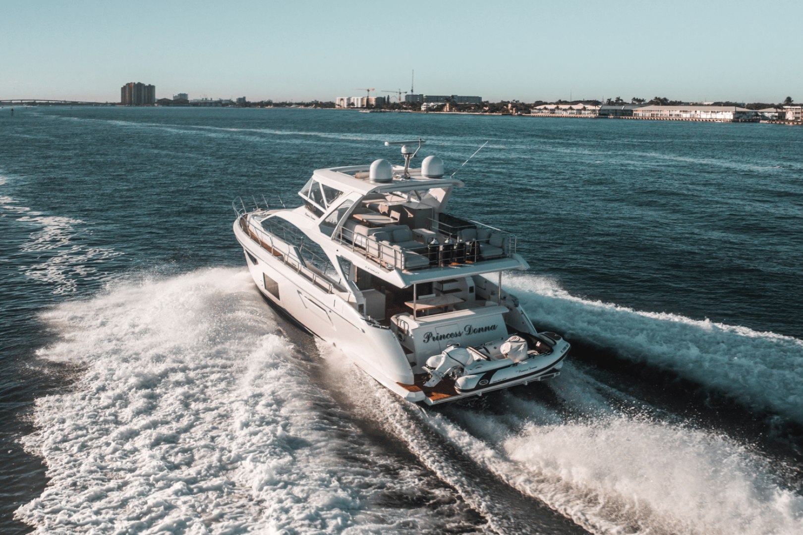 60ft Azimut Yacht For Sale