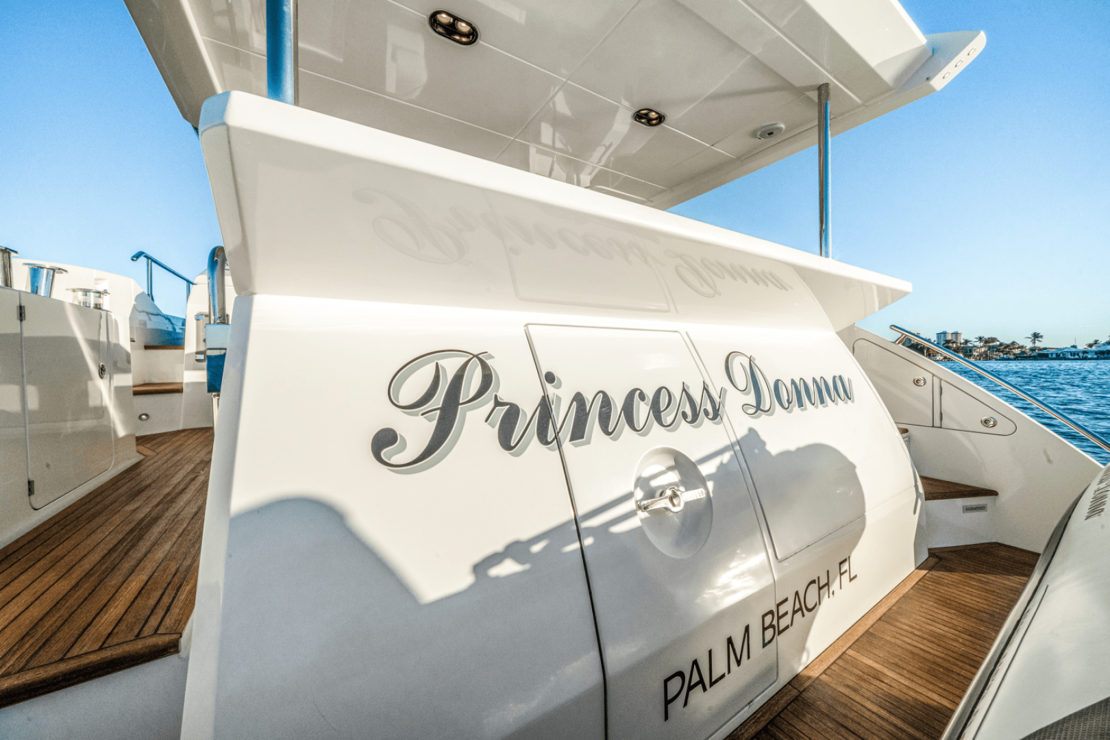60ft Azimut Yacht For Sale