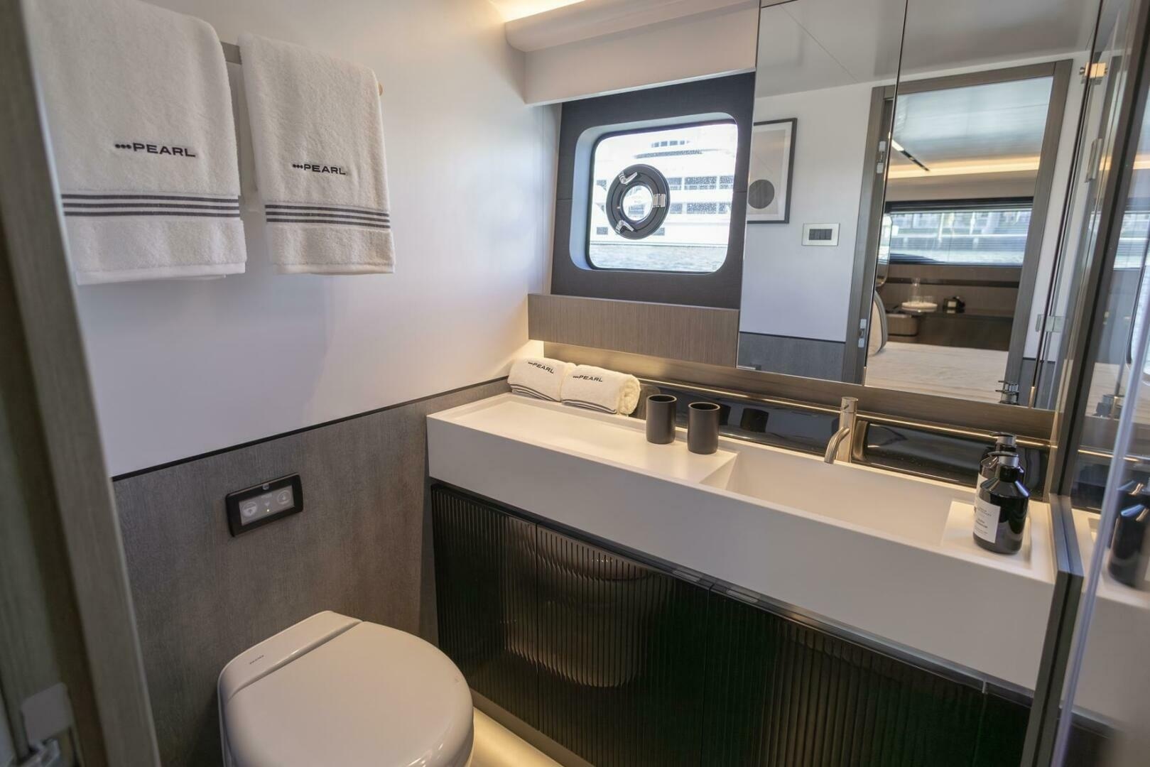 72ft Pearl Yacht For Sale