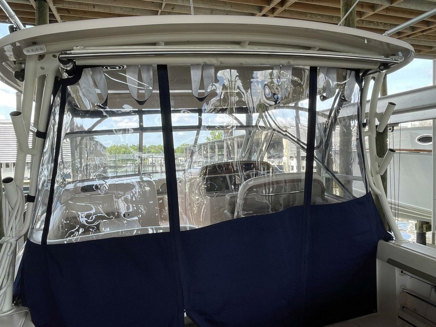 33ft Grady White Yacht For Sale