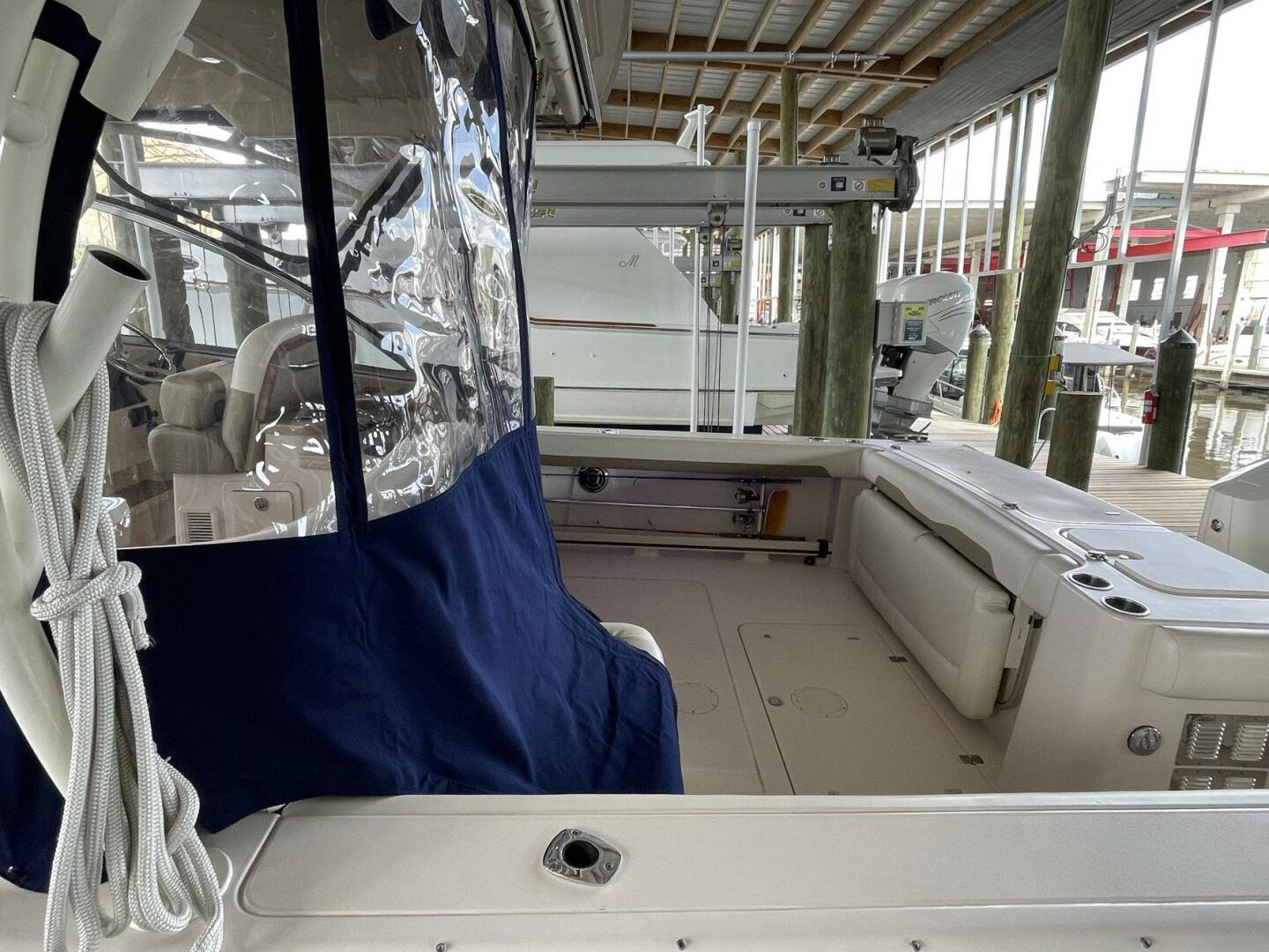 33ft Grady White Yacht For Sale
