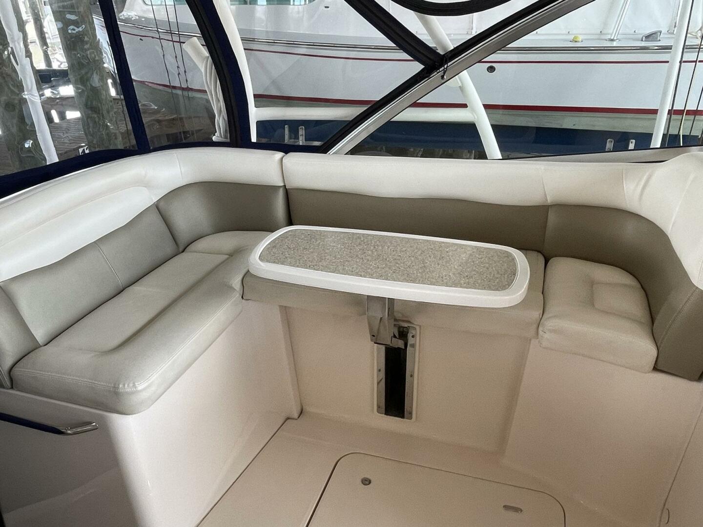 33ft Grady White Yacht For Sale