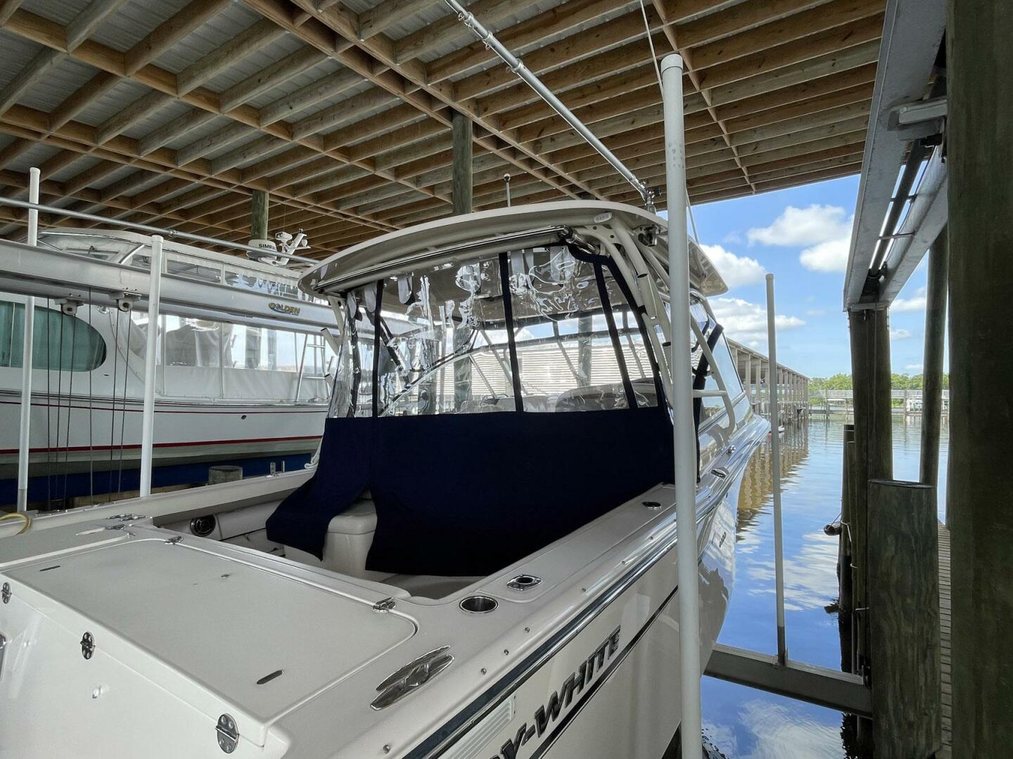 33ft Grady White Yacht For Sale