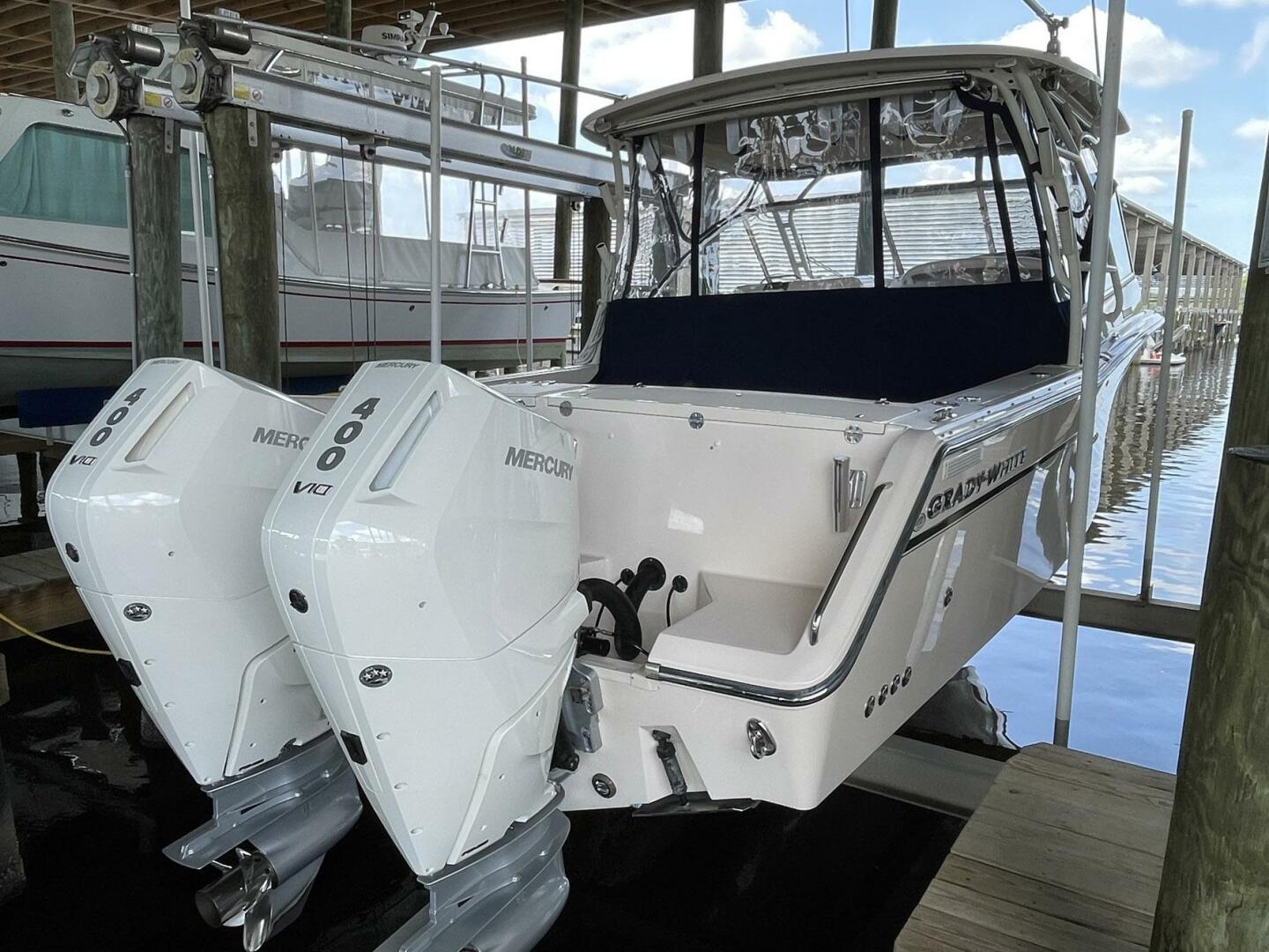 33ft Grady White Yacht For Sale