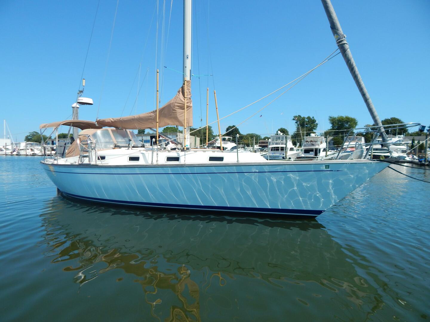 Sandpiper 37ft Tartan Yacht For Sale