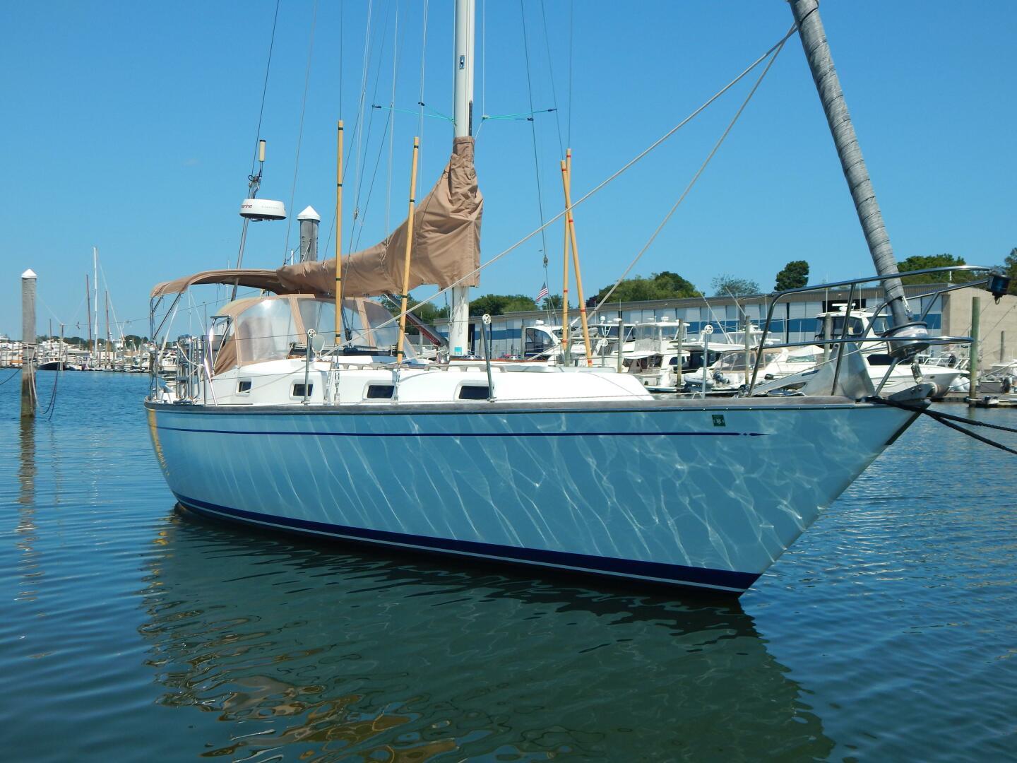 Sandpiper 37ft Tartan Yacht For Sale