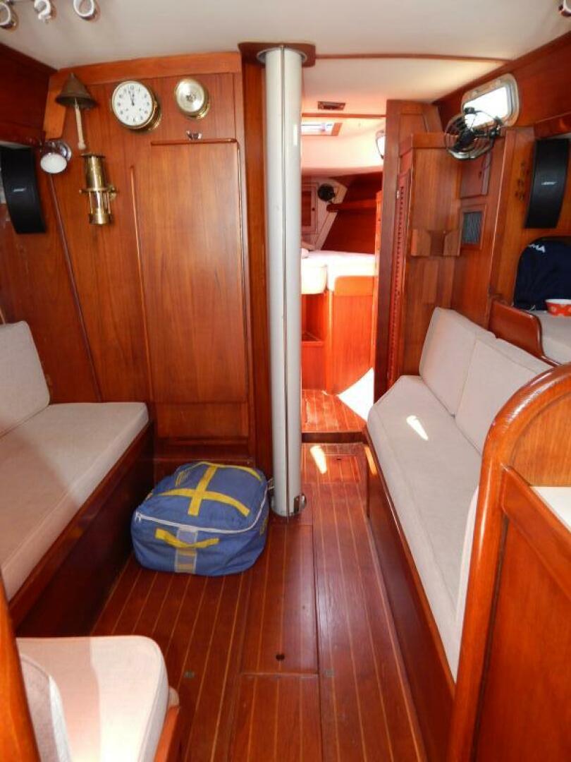 Sandpiper 37ft Tartan Yacht For Sale
