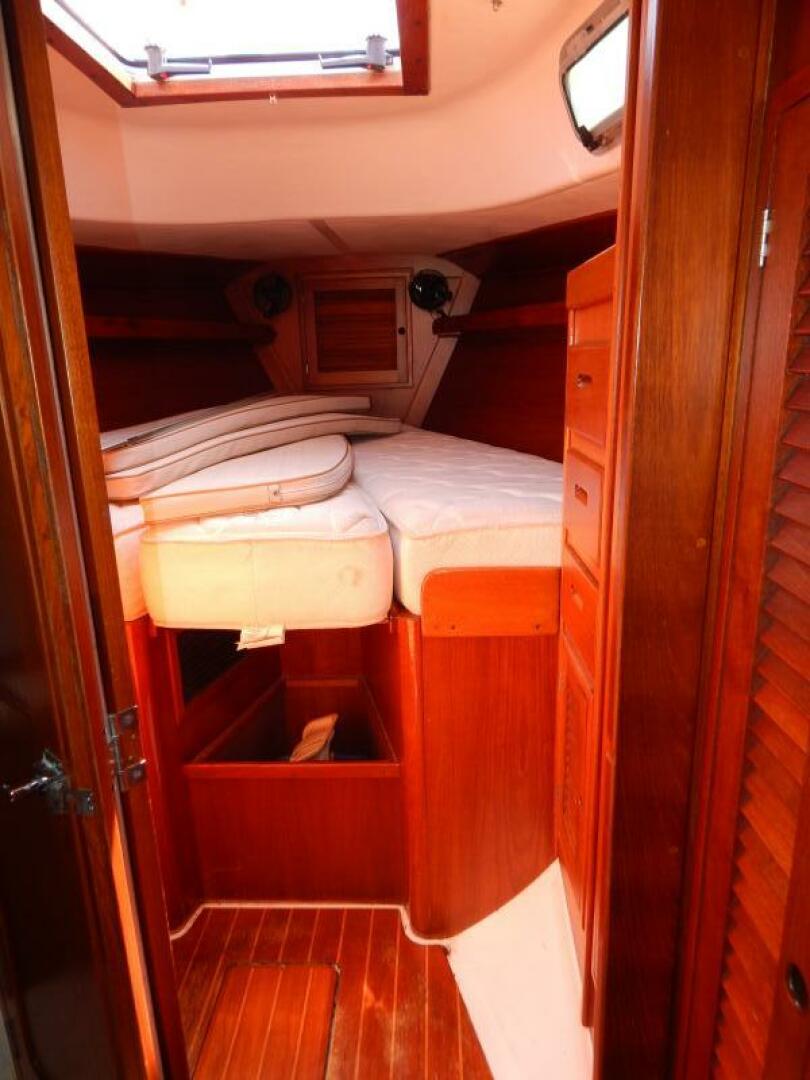 Sandpiper 37ft Tartan Yacht For Sale