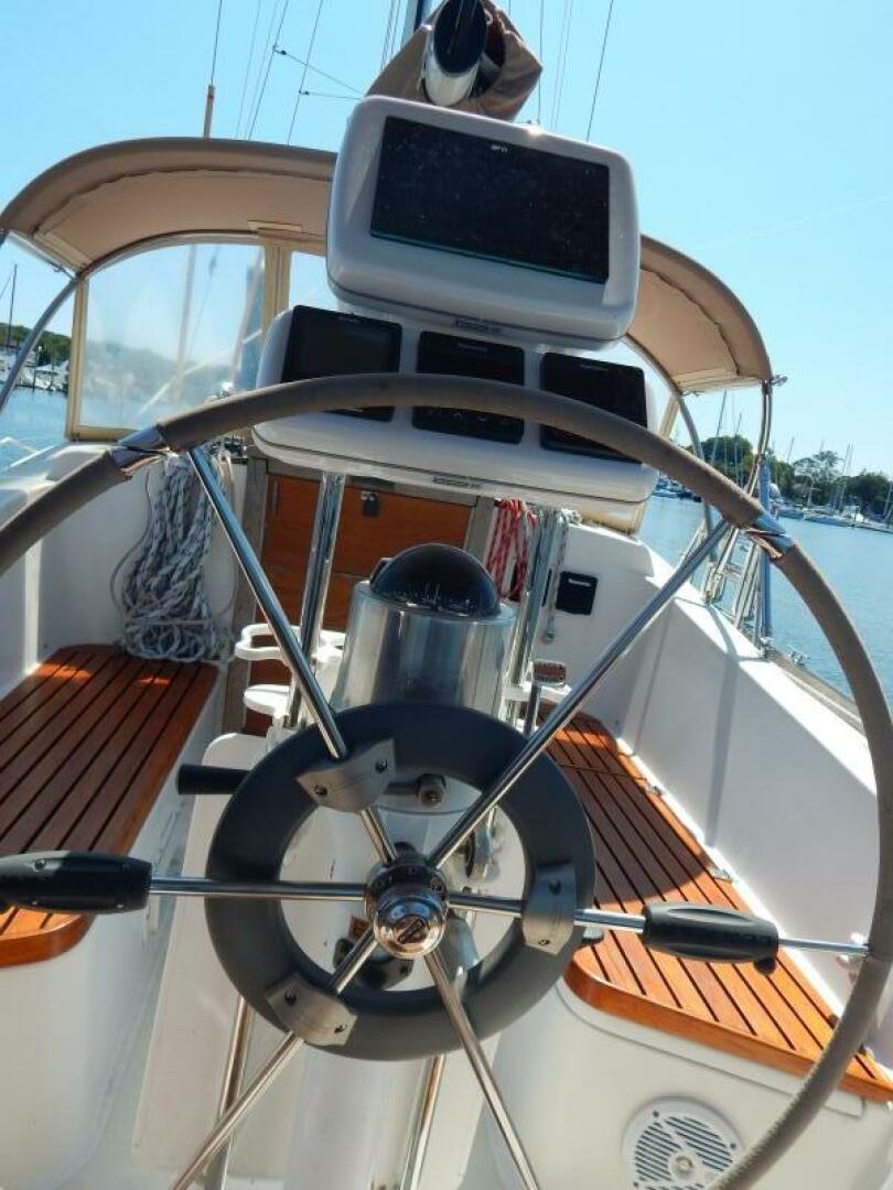 Sandpiper 37ft Tartan Yacht For Sale
