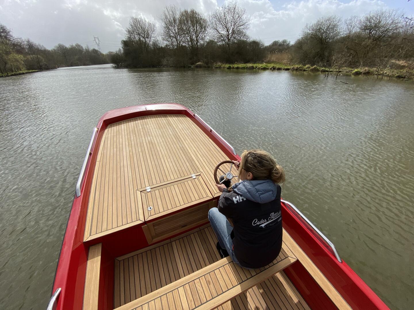 17ft Black Pepper Yacht For Sale