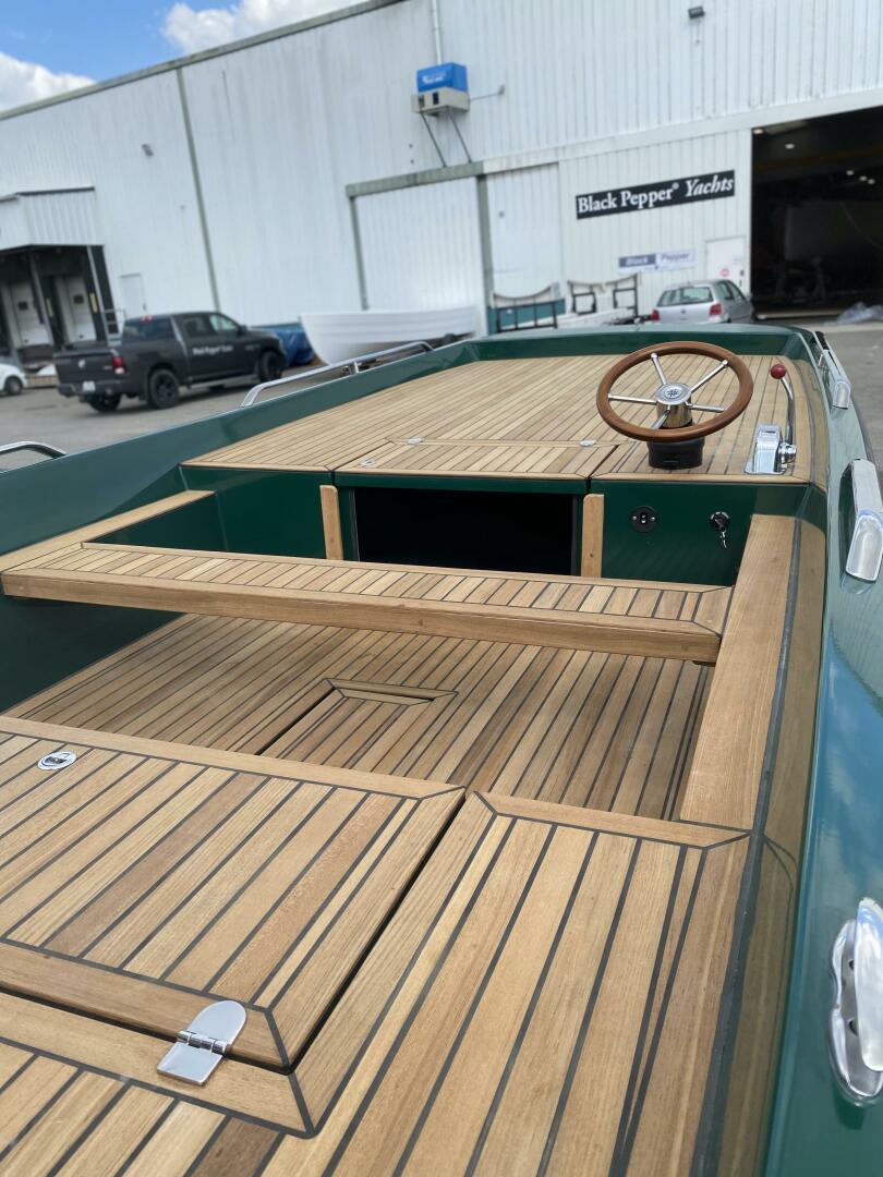 17ft Black Pepper Yacht For Sale