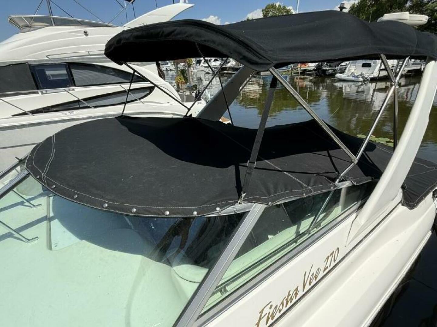 Pullin J s 27ft Rinker Yacht For Sale