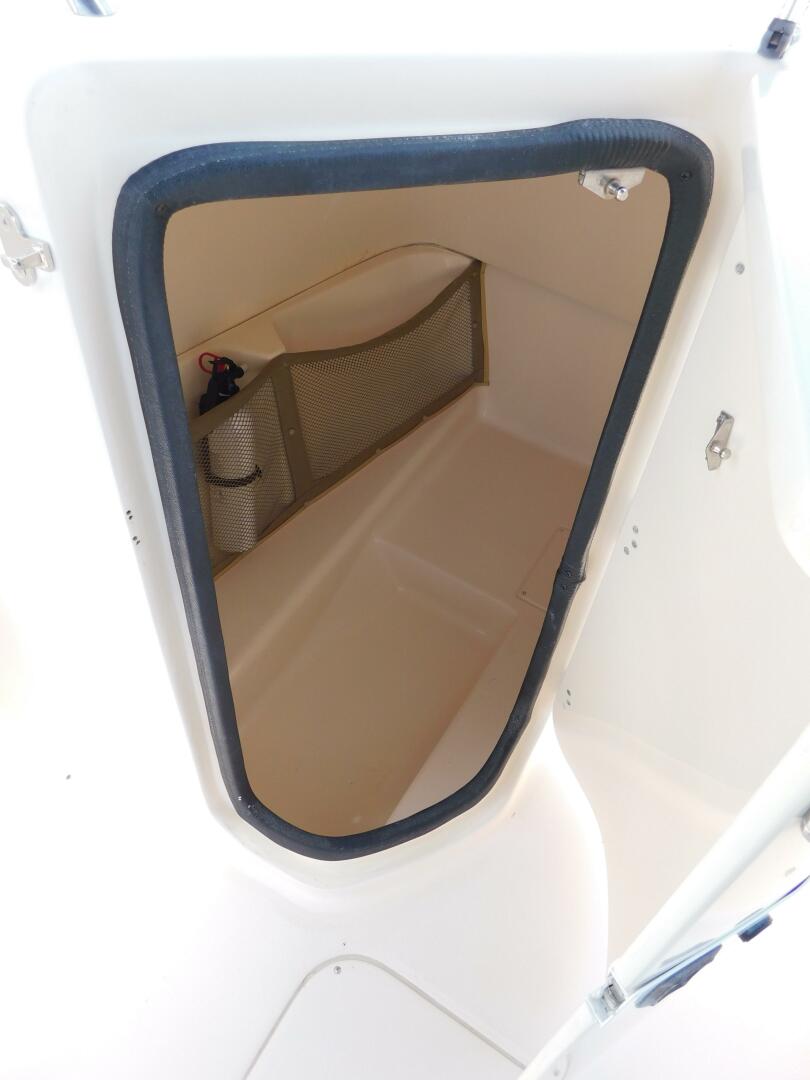 24ft Grady White Yacht For Sale