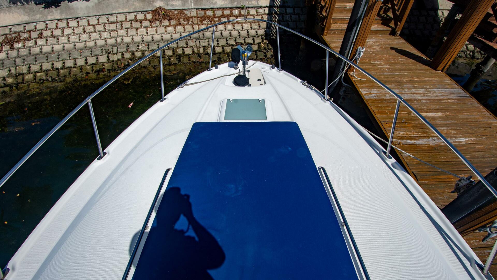 Bombacho 34ft Bayliner Yacht For Sale