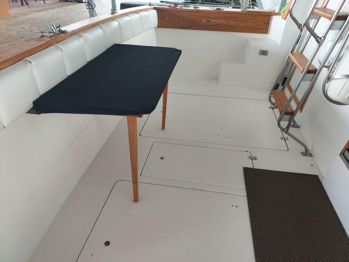 Gypsy Rouge 38ft Bayliner Yacht For Sale