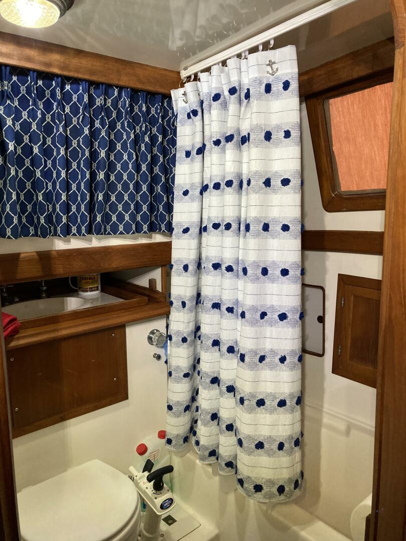 Dale B 36ft Albin Yacht For Sale
