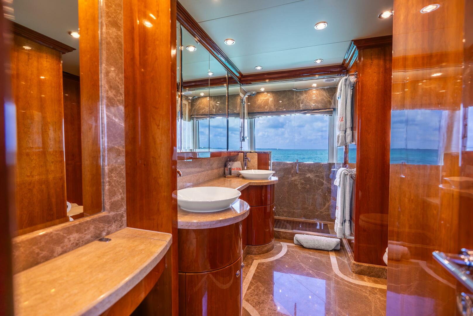 Done Deal 101ft Hargrave Yacht For Sale