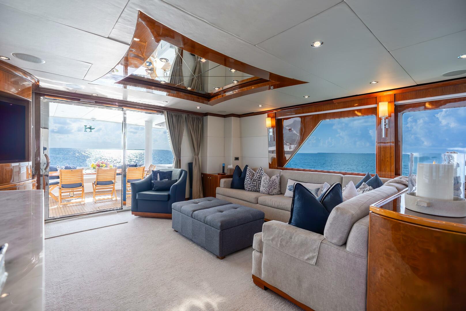 Done Deal 101ft Hargrave Yacht For Sale