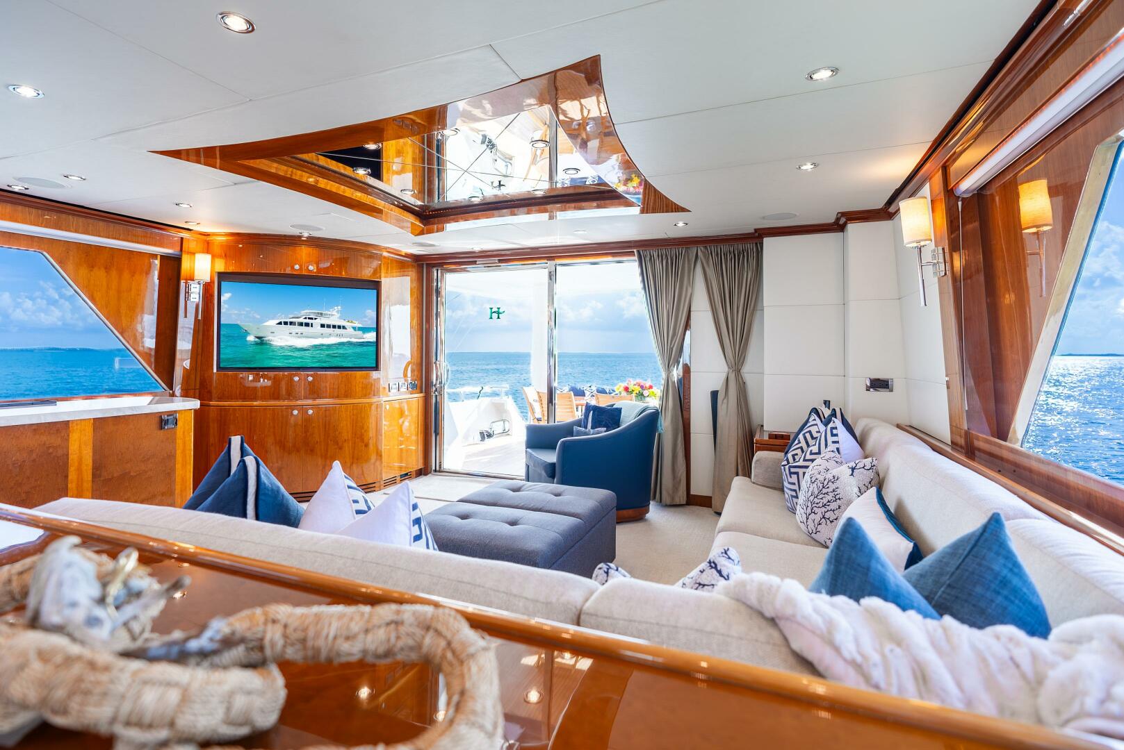 Done Deal 101ft Hargrave Yacht For Sale