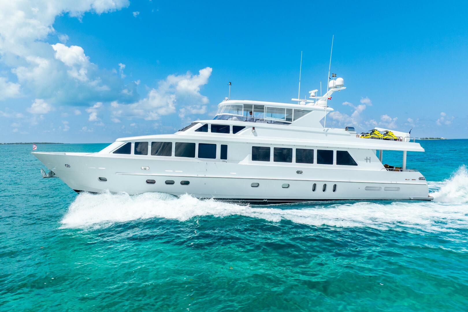 Done Deal 101ft Hargrave Yacht For Sale