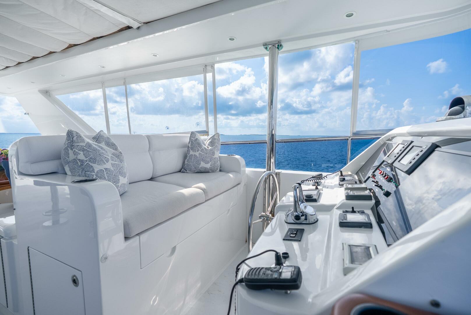 Done Deal 101ft Hargrave Yacht For Sale