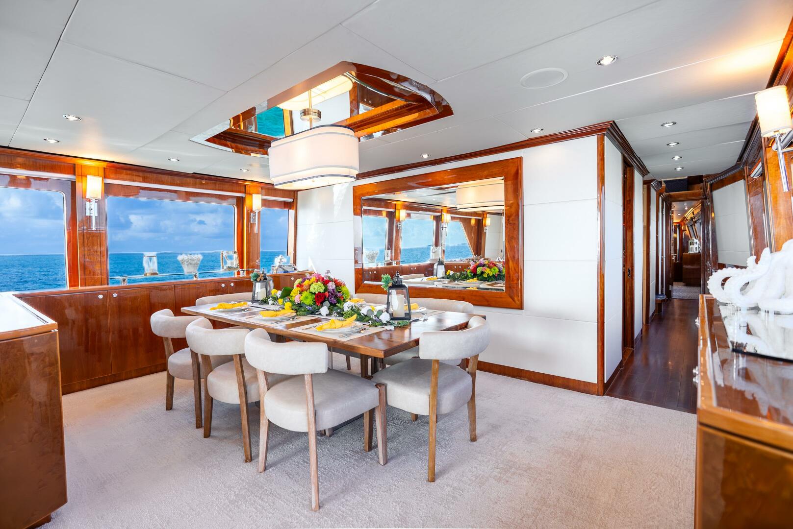 Done Deal 101ft Hargrave Yacht For Sale
