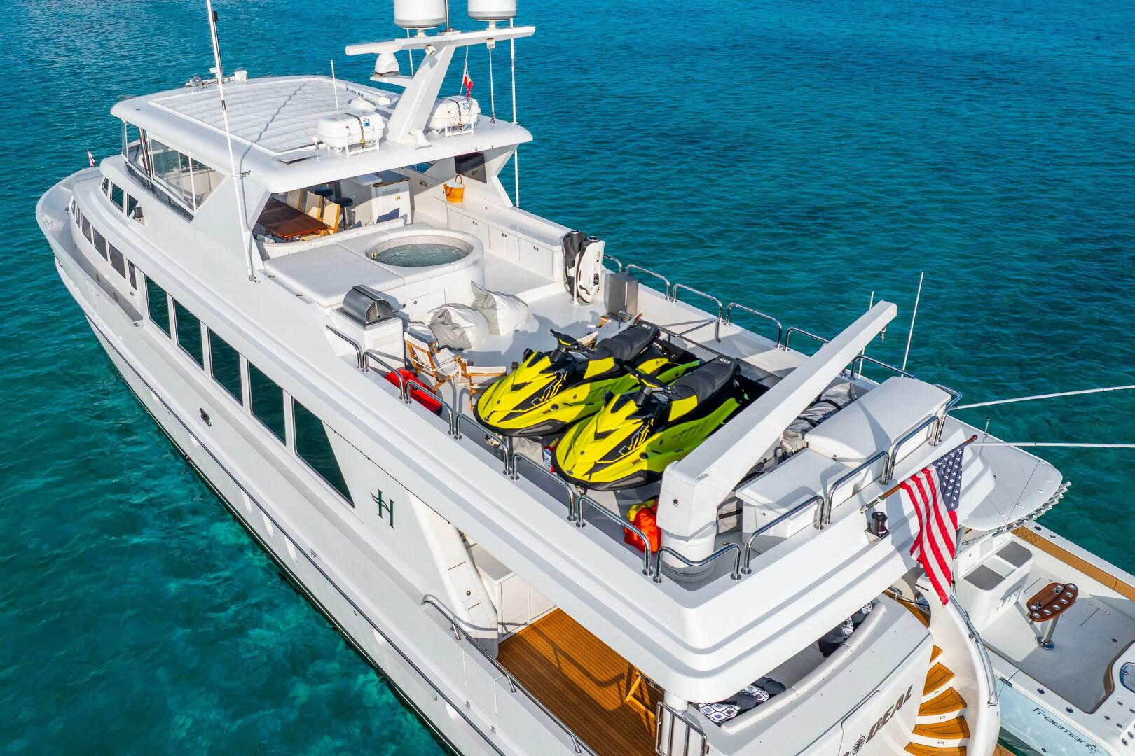Done Deal 101ft Hargrave Yacht For Sale