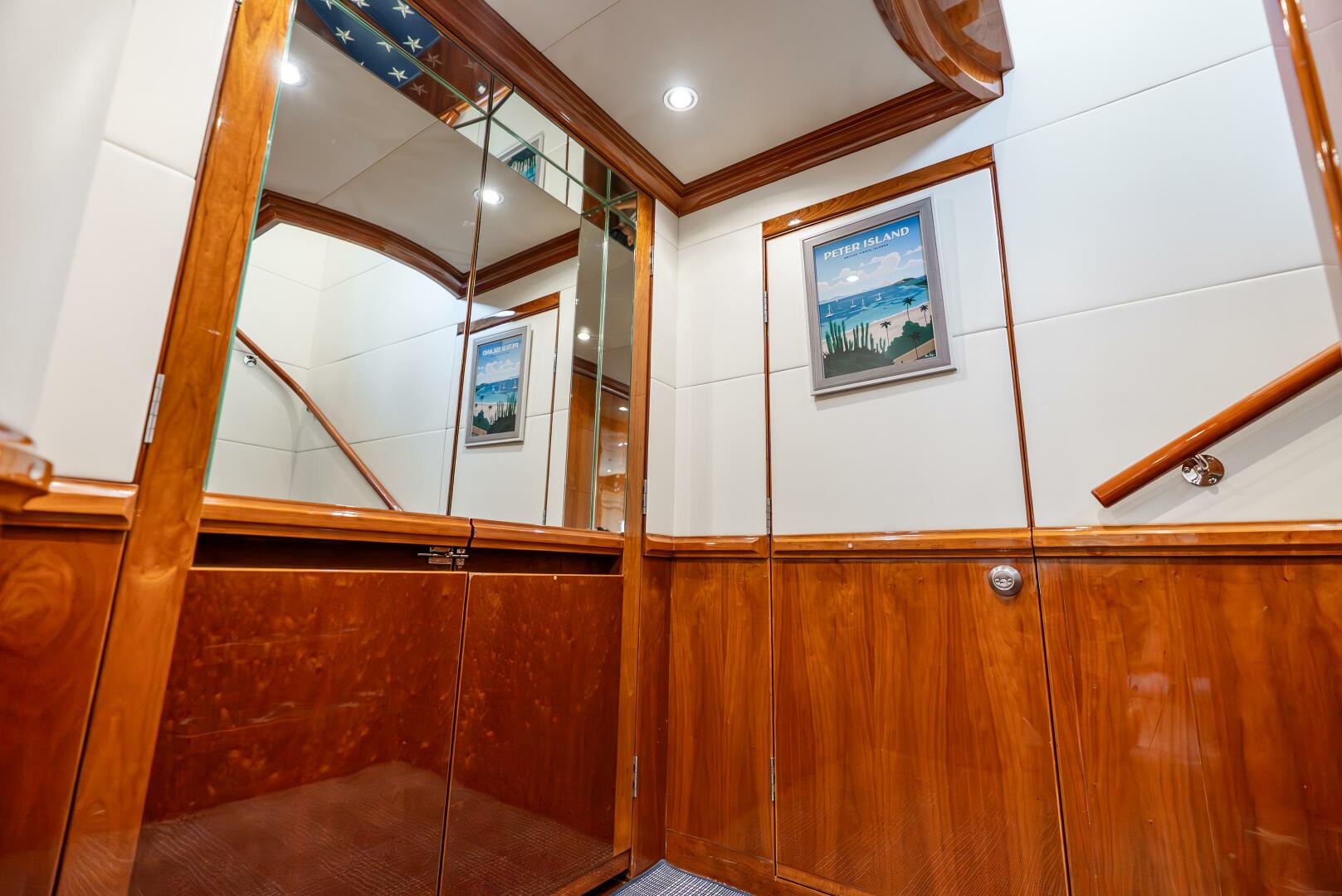 Done Deal 101ft Hargrave Yacht For Sale