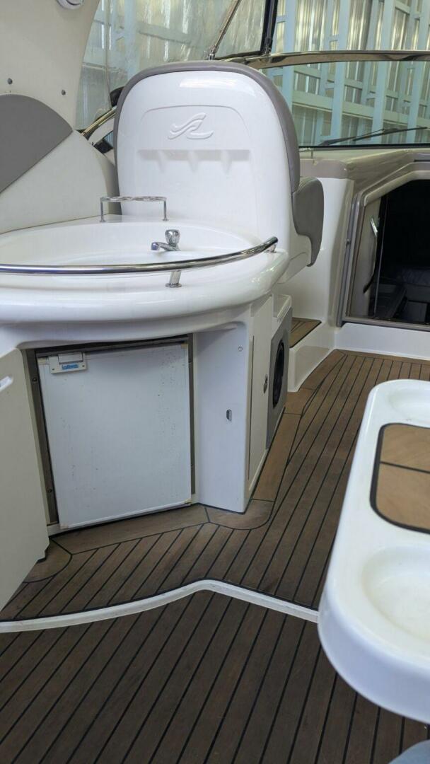 37ft Sea Ray Yacht For Sale