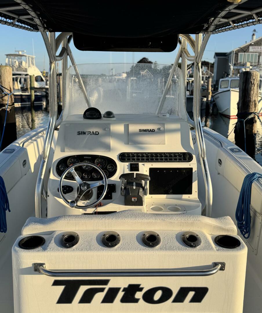 26ft Triton Yacht For Sale