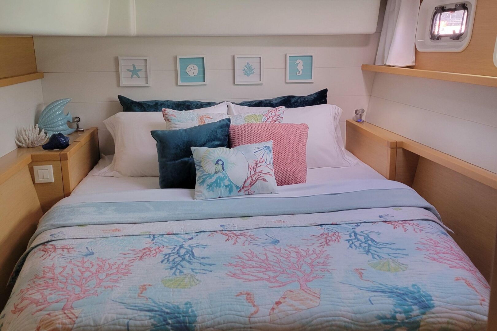45ft Lagoon Yacht For Sale