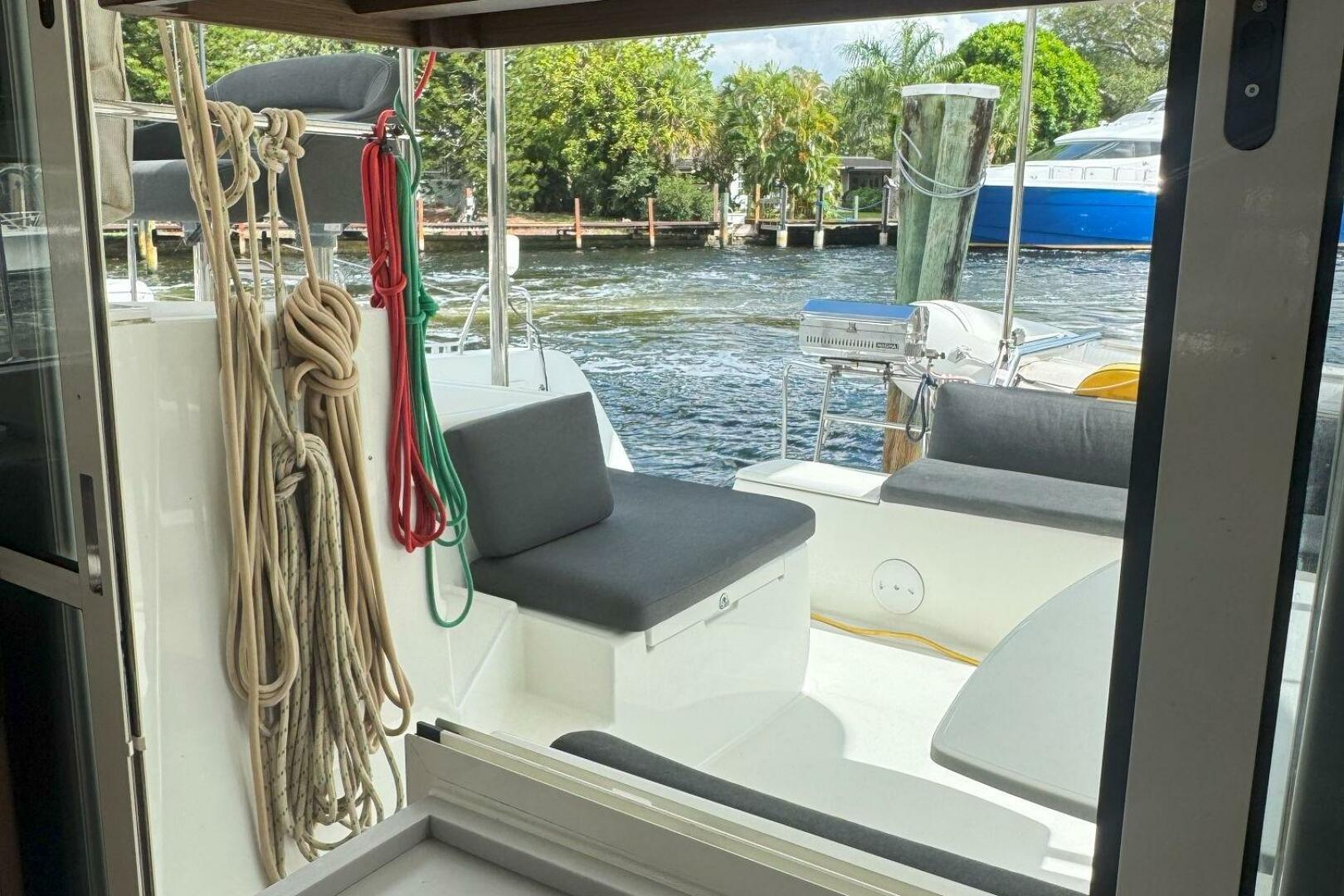2022-lagoon-40-sail-9902427-20250807104352853-1.jpg