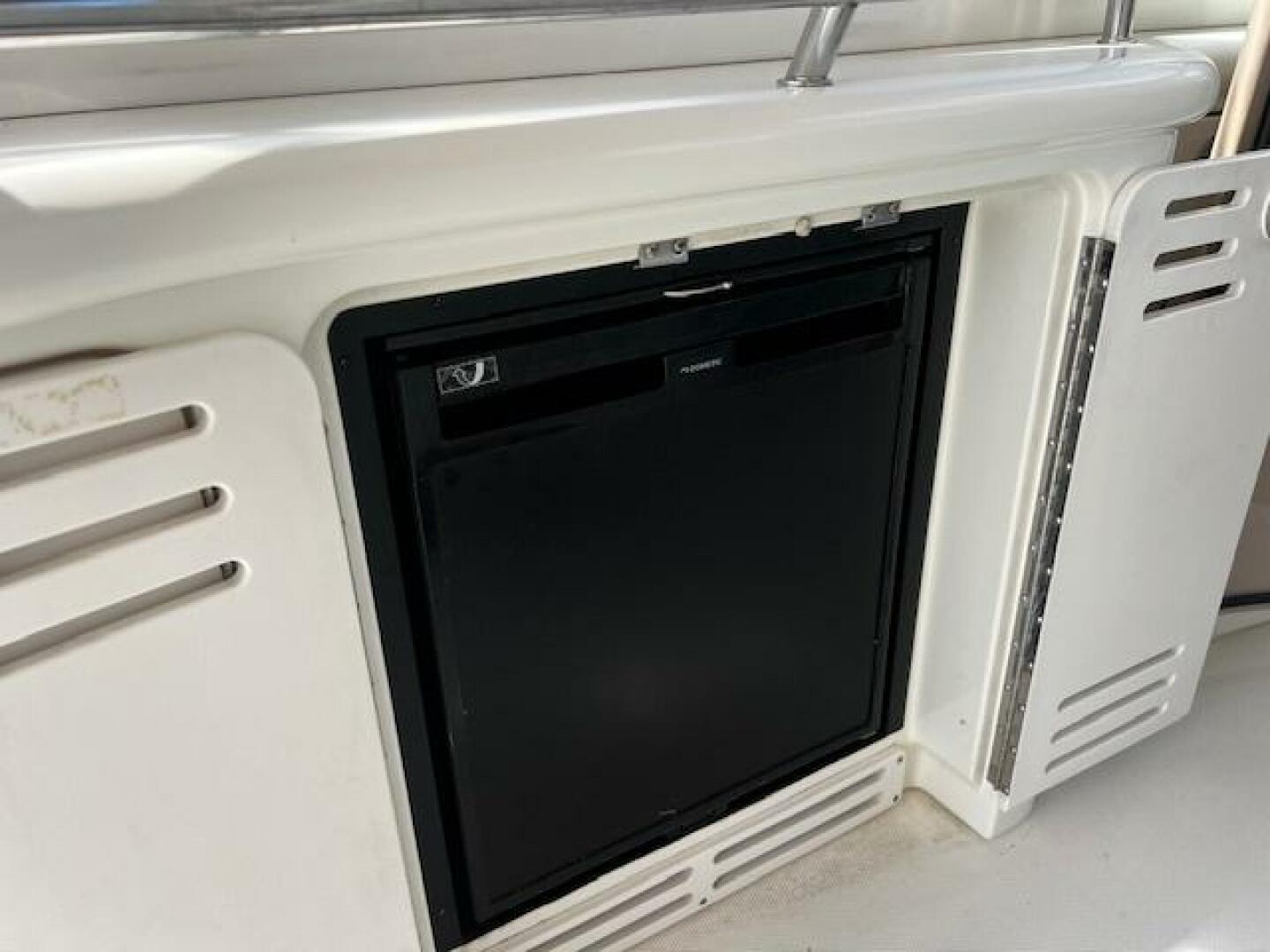 410 cockpit  fridge