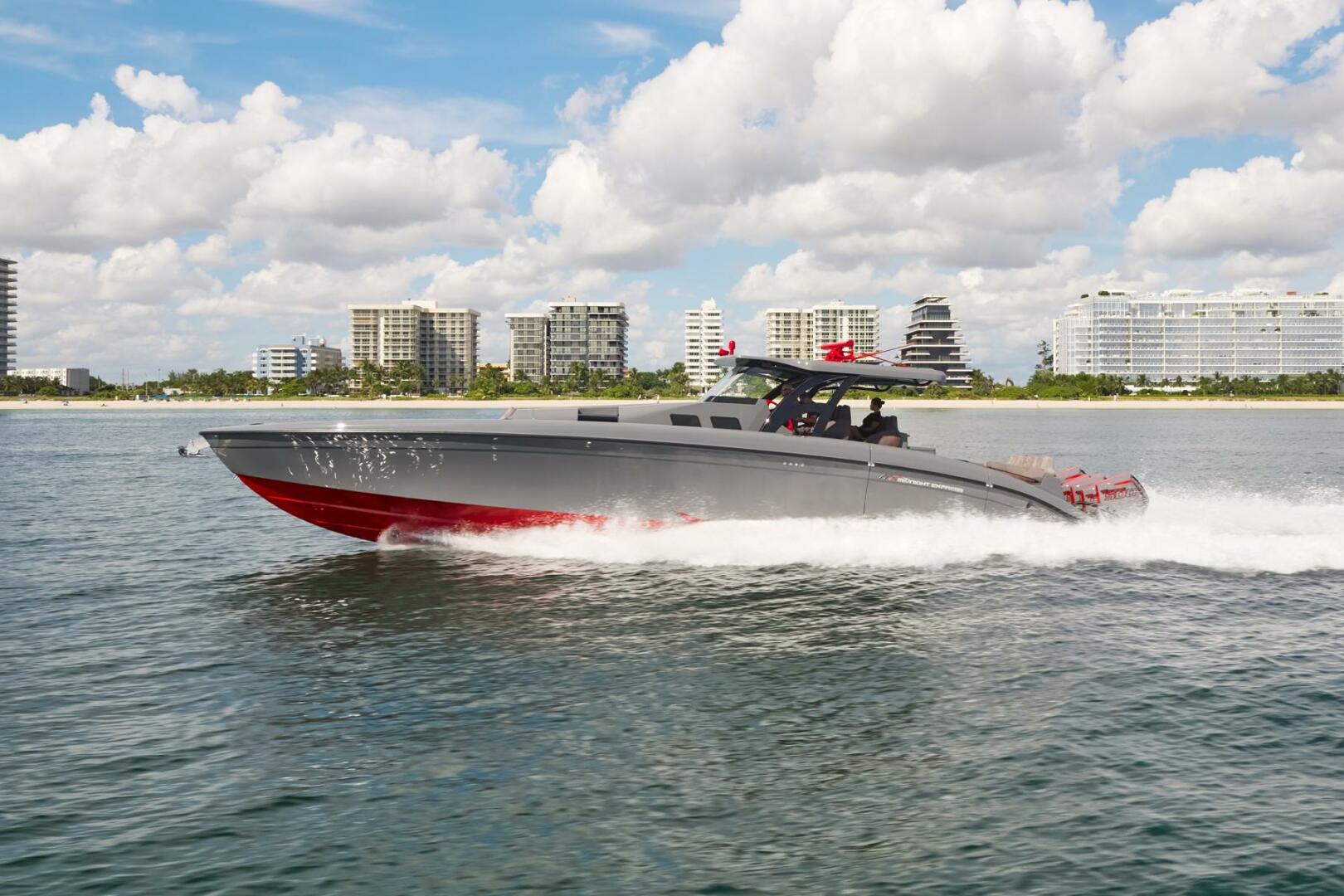 MR  LUCKY 52ft Midnight Express Yacht For Sale