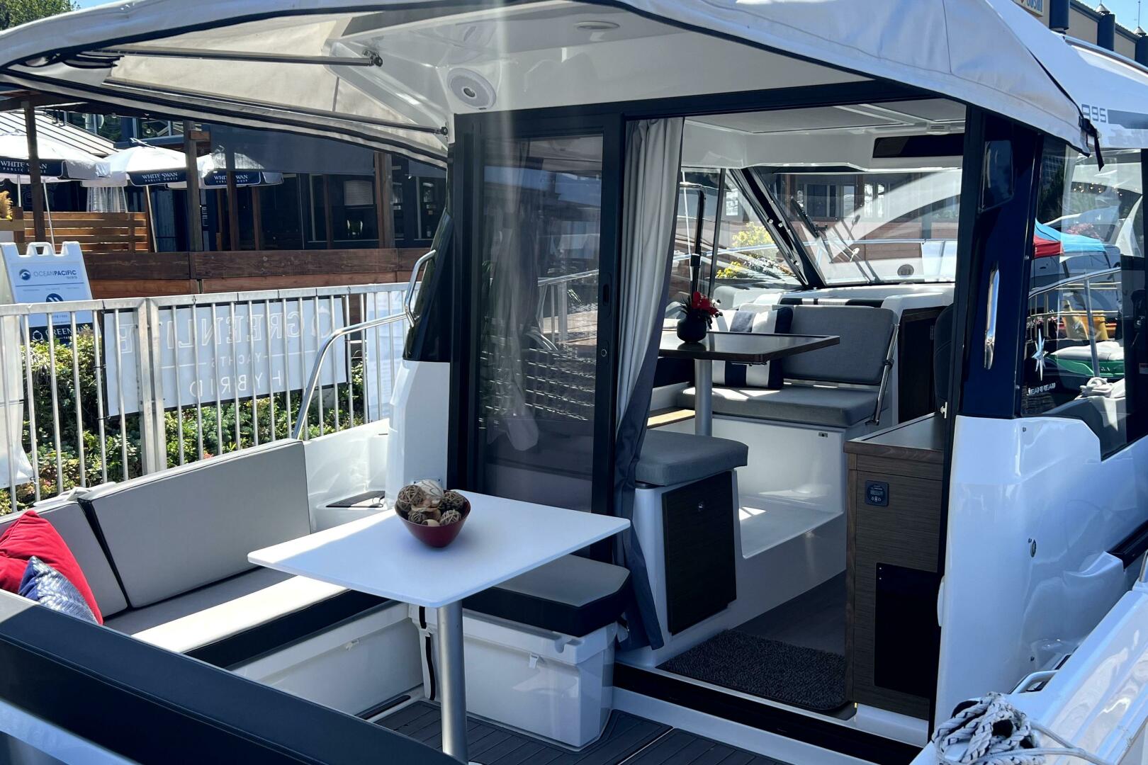 Relation Ship 29ft Jeanneau Yacht For Sale