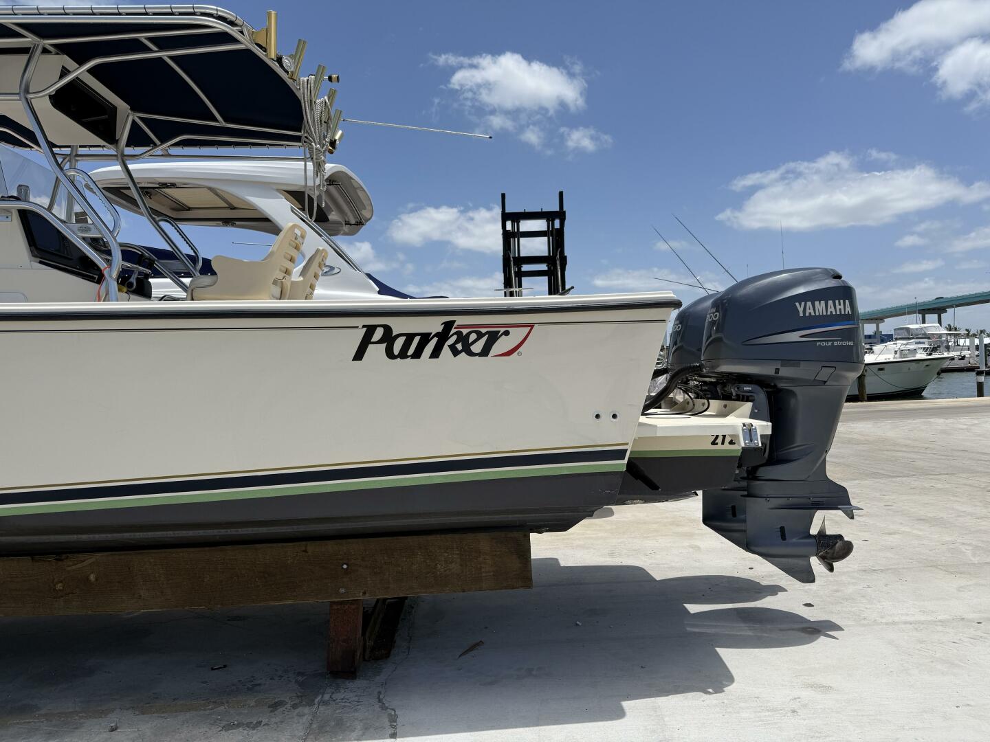 2008 Parker 2501 Center Console - Port