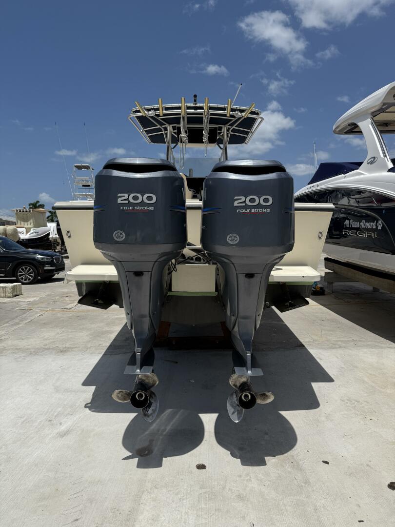 2008 Parker 2501 Center Console - Engines