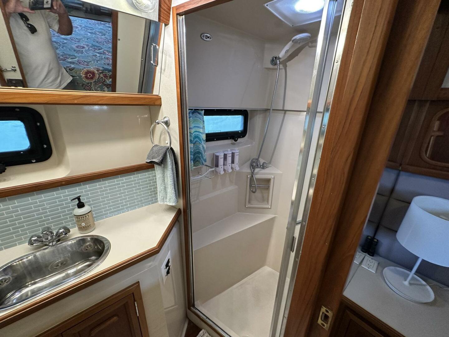 PerfectSeas 42ft Carver Yacht For Sale