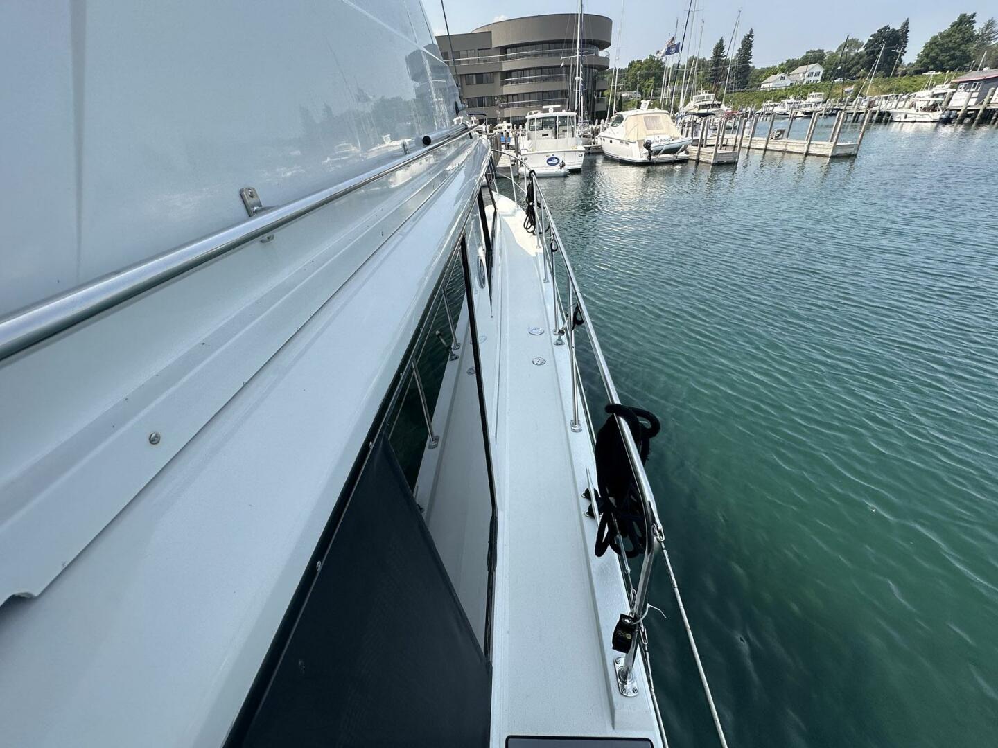 PerfectSeas 42ft Carver Yacht For Sale