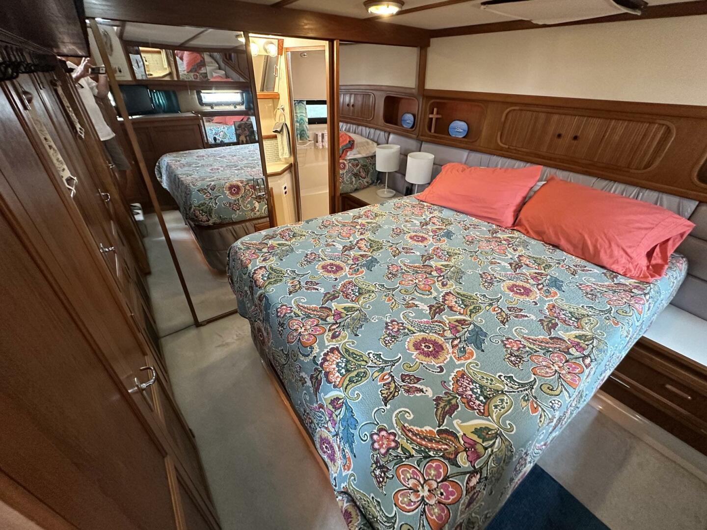 PerfectSeas 42ft Carver Yacht For Sale