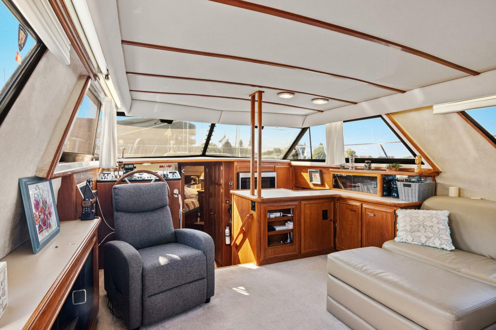 PerfectSeas 42ft Carver Yacht For Sale