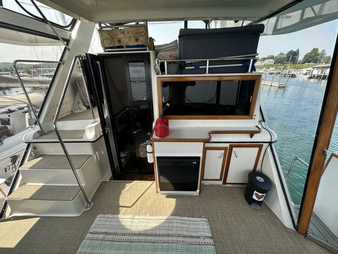 PerfectSeas 42ft Carver Yacht For Sale