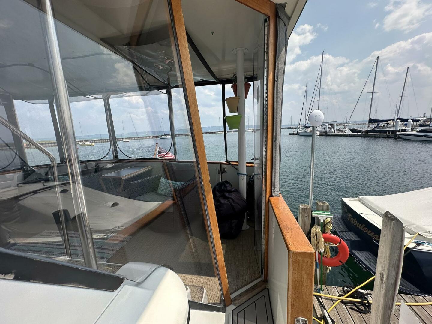 PerfectSeas 42ft Carver Yacht For Sale