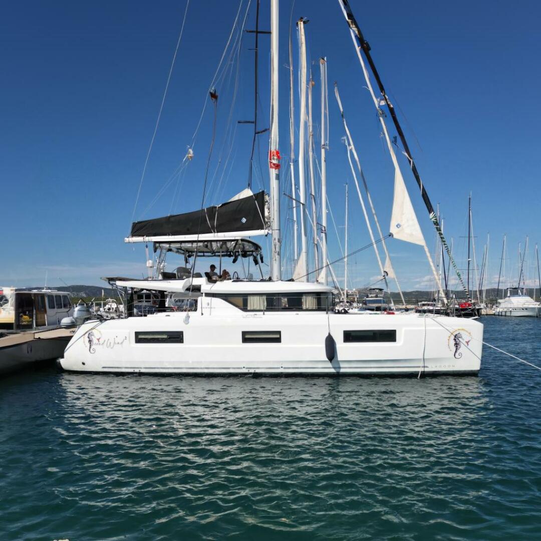 45ft Lagoon Yacht For Sale