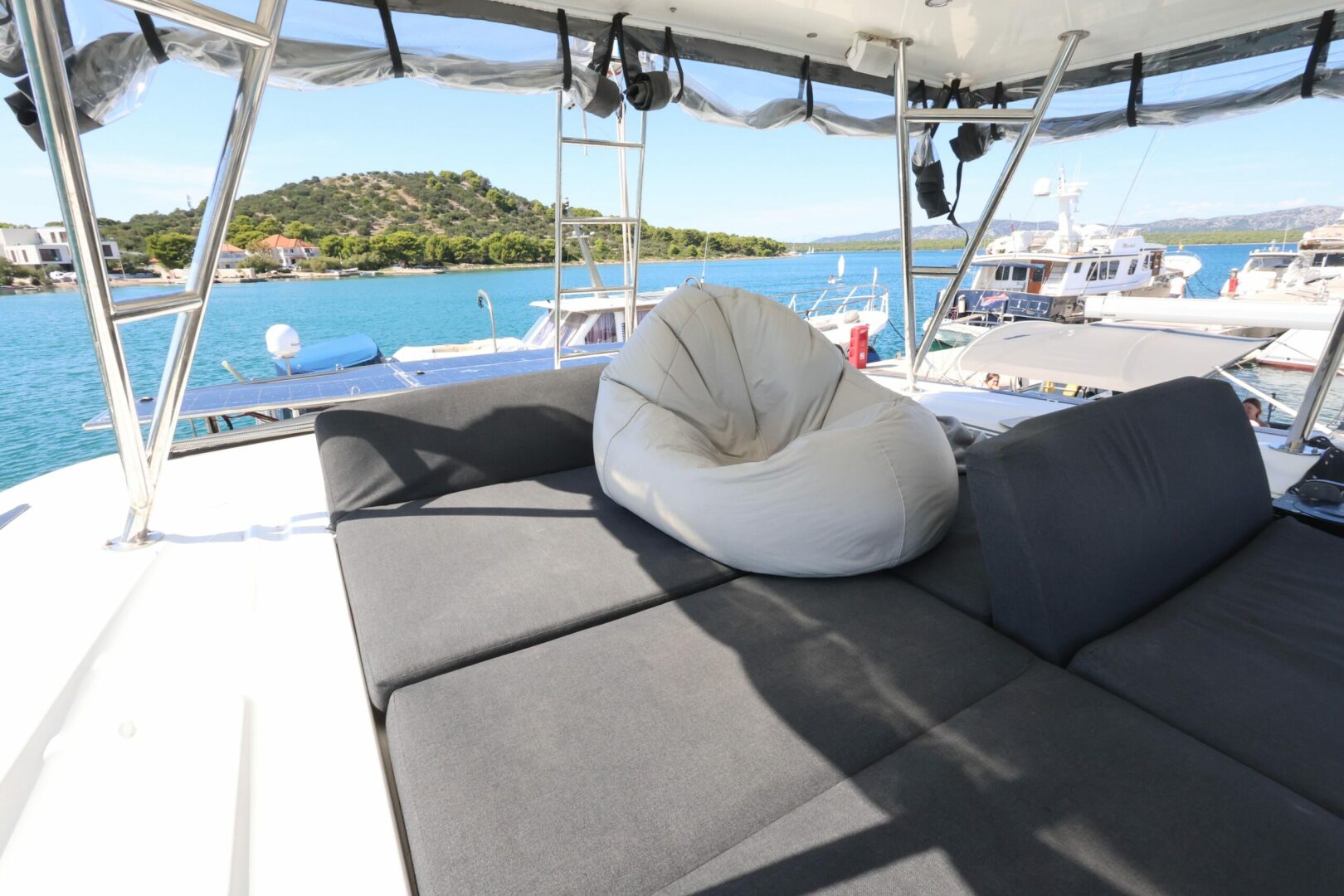 45ft Lagoon Yacht For Sale