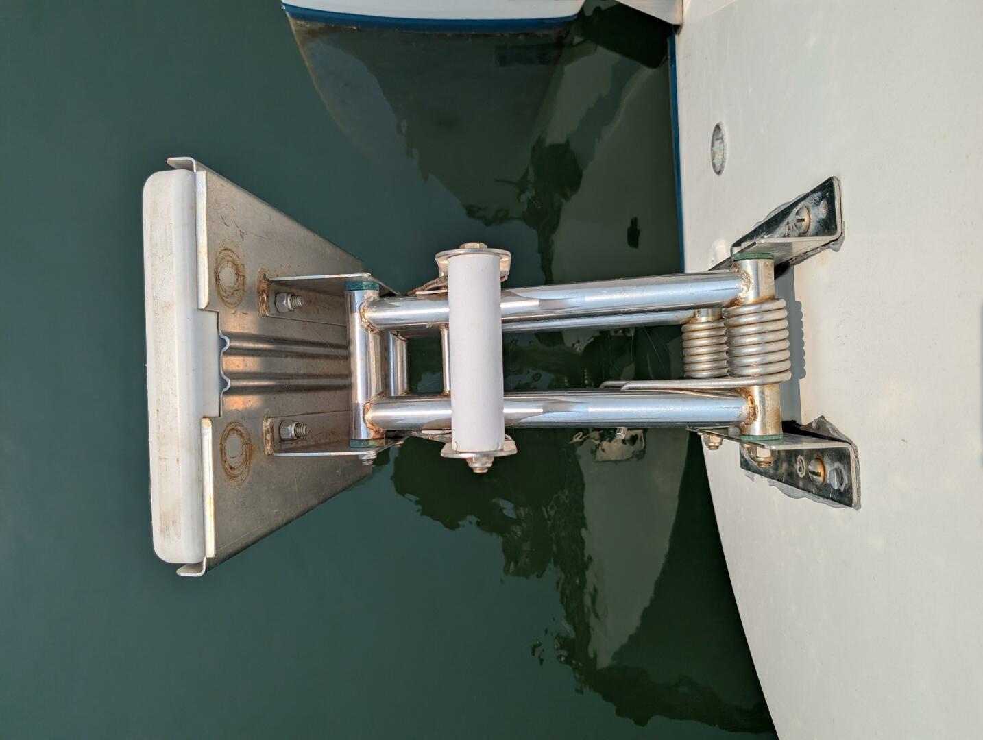 Outboard Mount