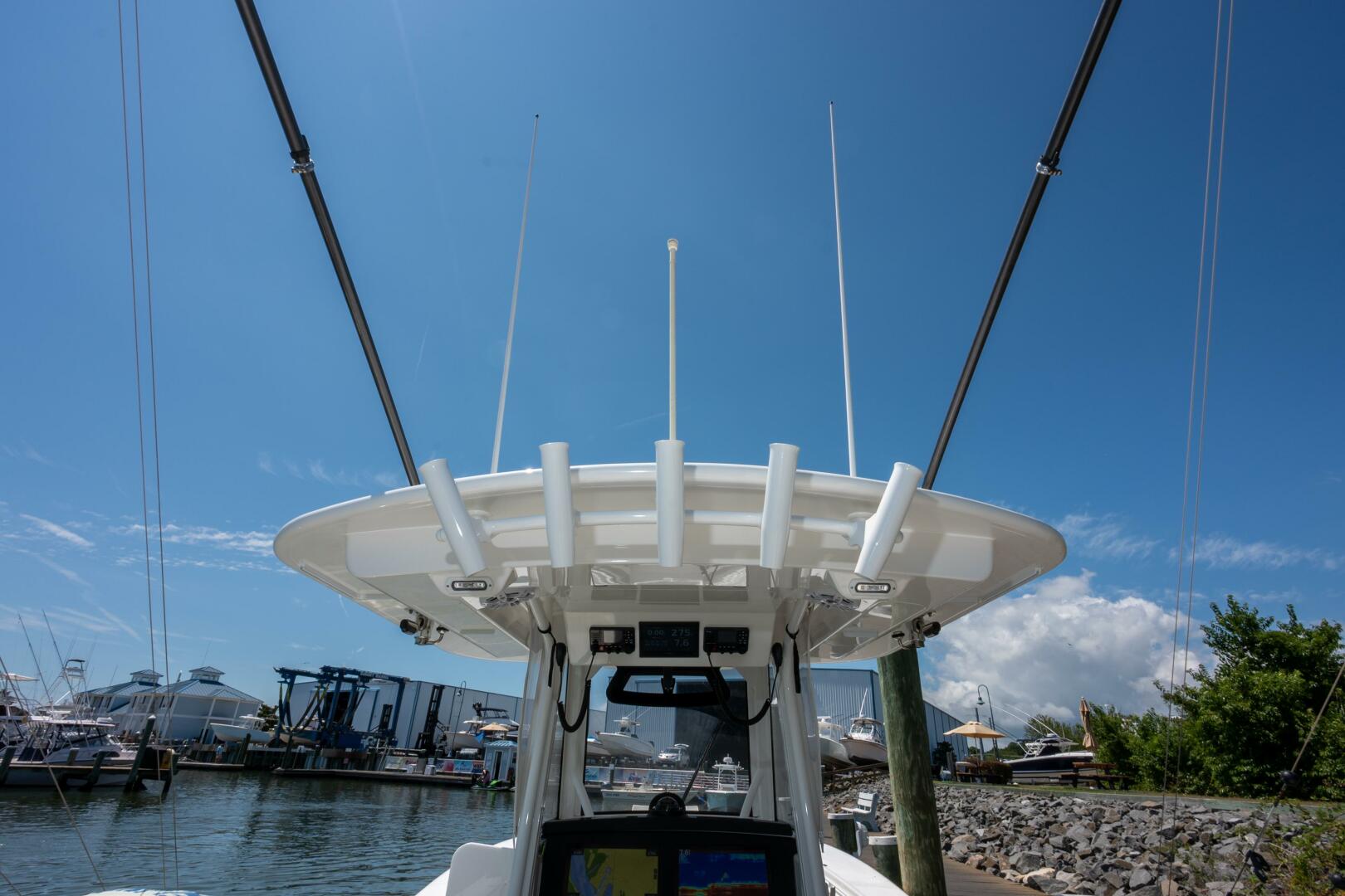 2022 Regulator 31 Dave 105