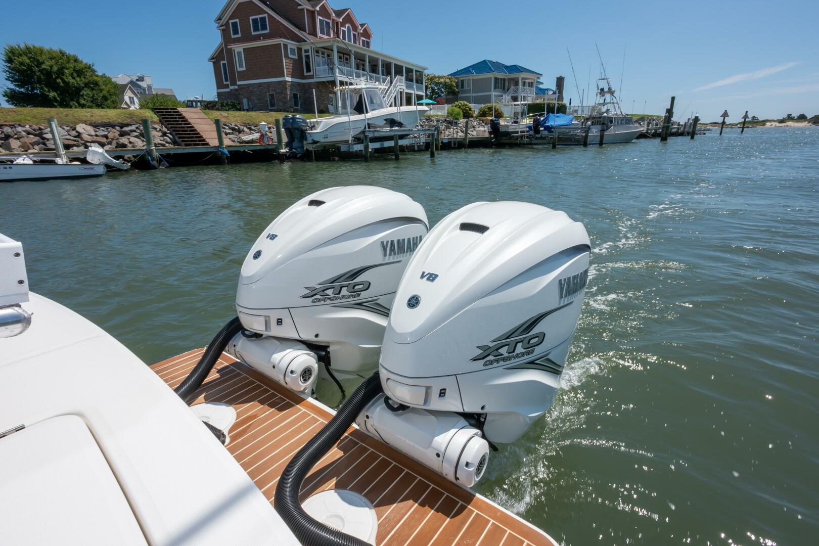 2022 Regulator 31 Dave 084