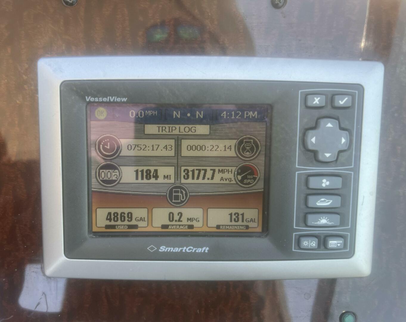NO WOKE ZONE 33ft Sea Ray Yacht For Sale